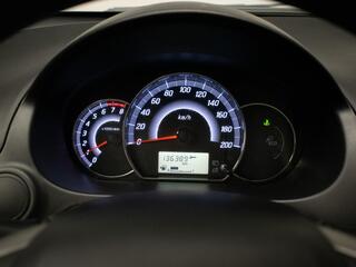 Mitsubishi SPACE STAR 8