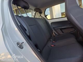 Volkswagen UP! 12