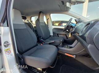 Volkswagen UP! 7