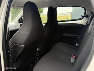 Peugeot 108 12