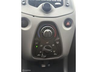 Peugeot 108 15