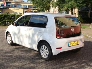 Volkswagen UP! 4