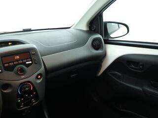 Peugeot 108 13
